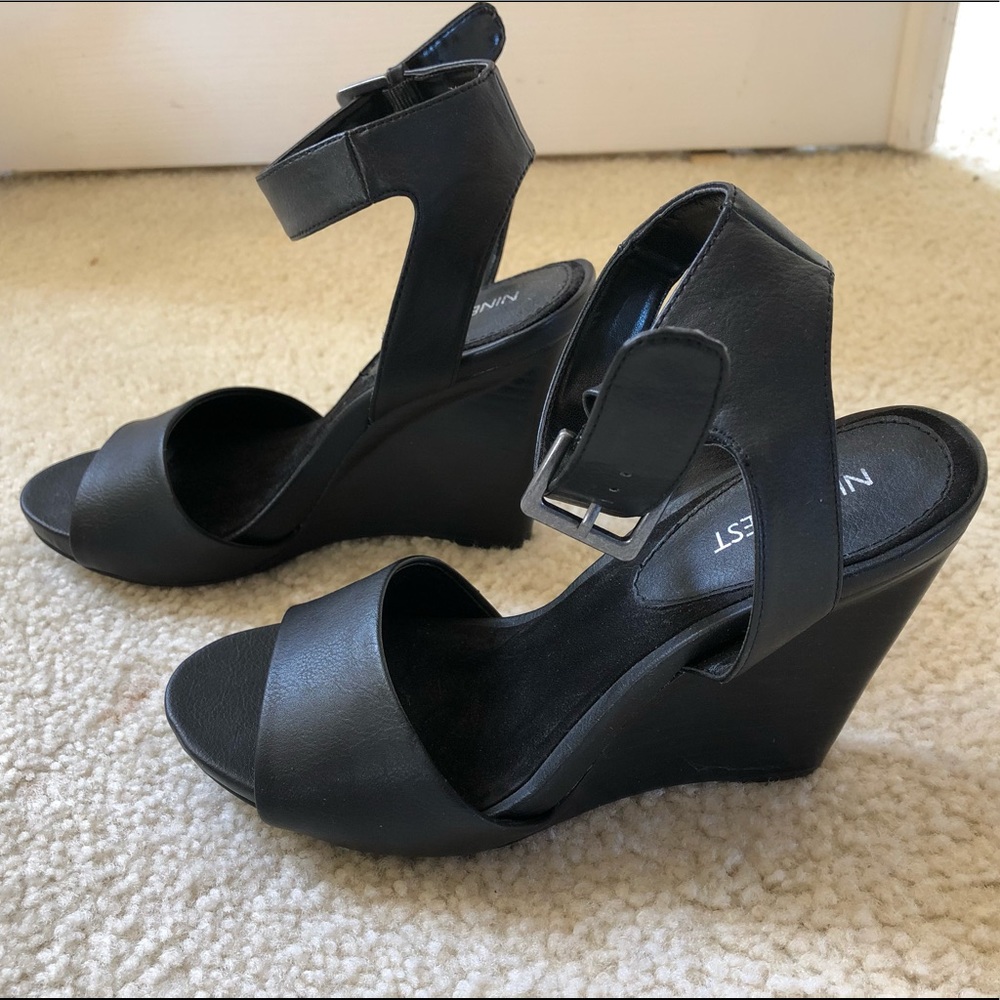 Nine West Leather Wedges sz 7.5